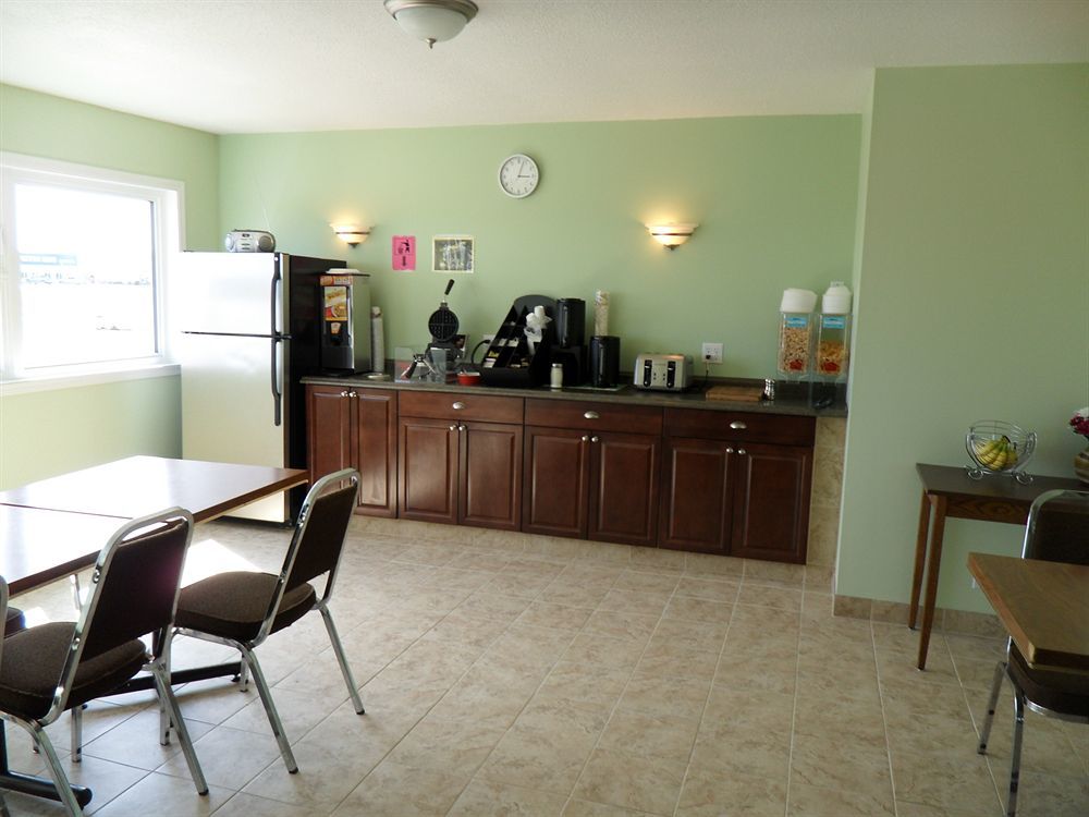 Westway Inn Motel Neepawa Kültér fotó