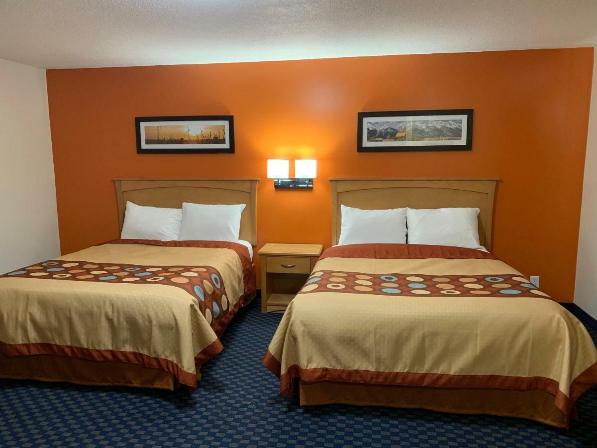 Westway Inn Motel Neepawa Kültér fotó
