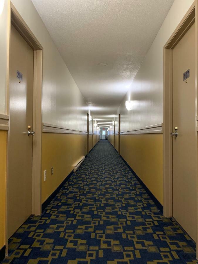 Westway Inn Motel Neepawa Kültér fotó