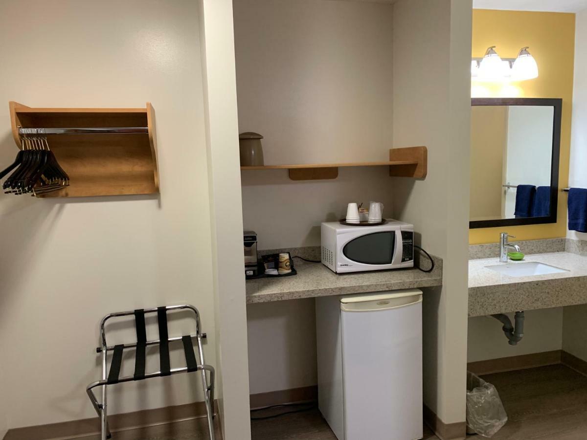 Westway Inn Motel Neepawa Kültér fotó