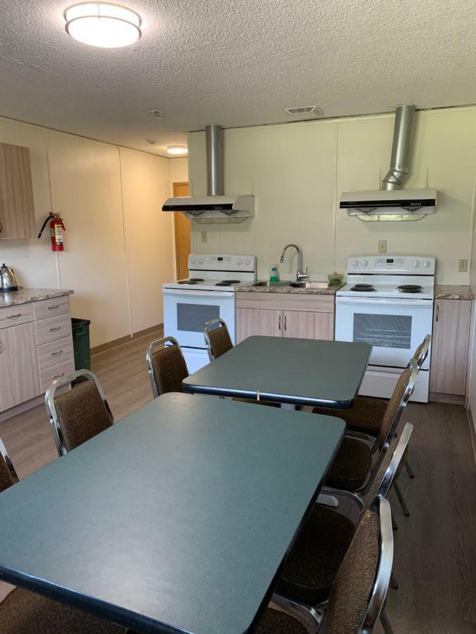Westway Inn Motel Neepawa Kültér fotó