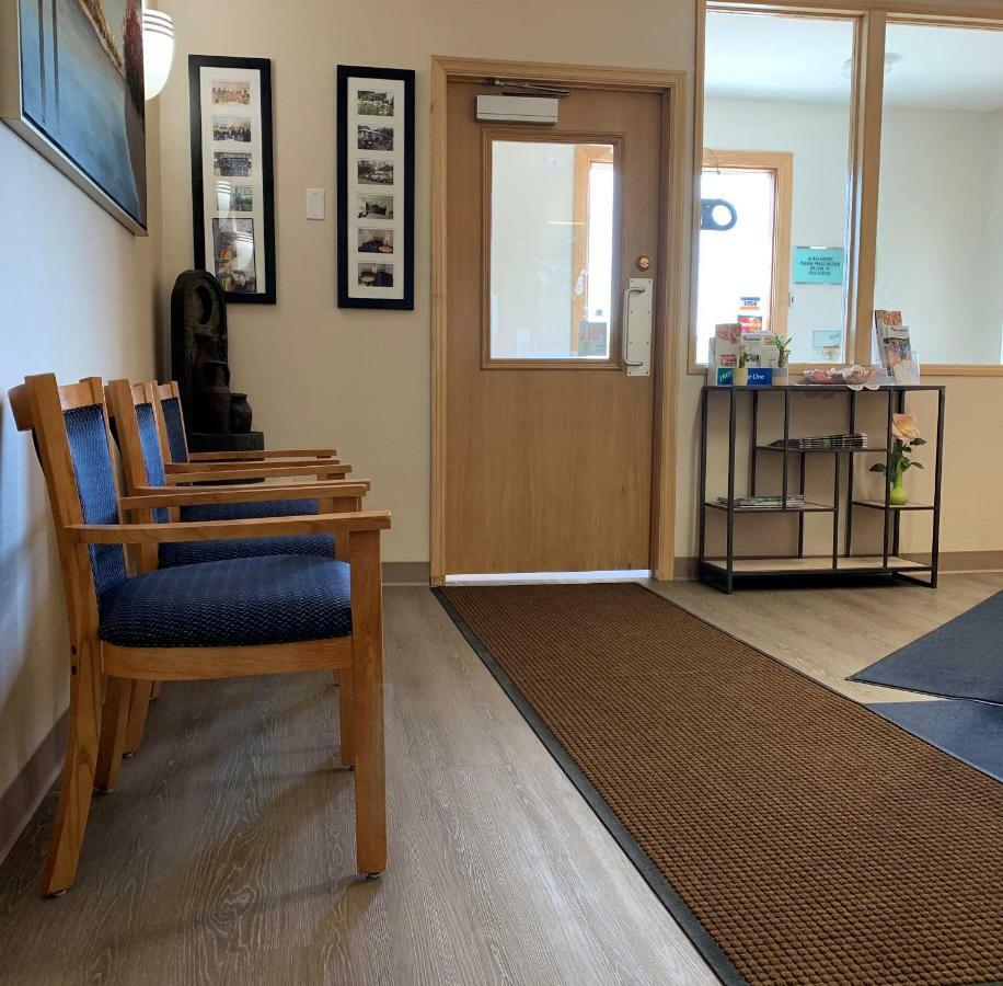 Westway Inn Motel Neepawa Kültér fotó